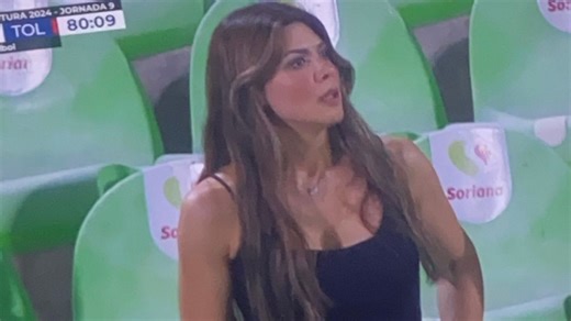 Aficionada en el Santos vs Toluca causa sensación en redes y buscan su identidad
