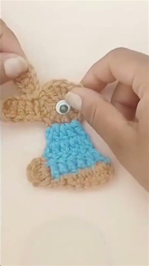 CROCHET PETER RABBIT APPLIQUE #crochetrabbit #rabbit #Applique
