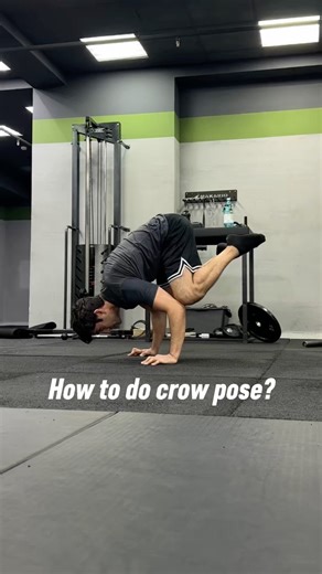 How to do crow pose? #calisthenics #fitness #workout #sports #homeworkout