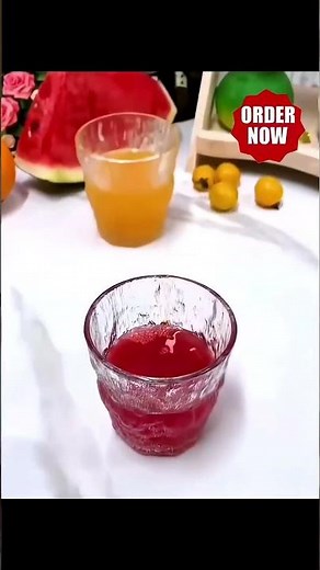 Fresh Squeeze in Seconds! 🍋✨ #Juicer #KitchenGadgets #LemonPress