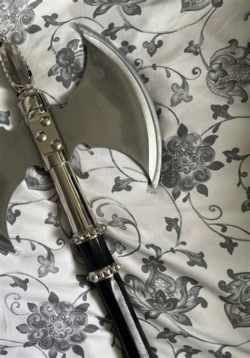 rare rory video to unbox the medieval collectibles axe a kind follower got me 🖤 feeling so blessed and thankful (prop axe, tik tok pls it has guards on it don’t get mad at me) #medievalcollectibles