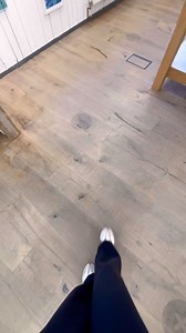 Still looking for the perfect stocking fillers this Christmas? We’ve got you covered! Discover our beautiful range of giftware, including necklaces, candles, earring dishes, and decorative wall hangings—all priced at £25 and under. These are such gorgeous stocking fillers that I know my loved ones will enjoy throughout the year and they all come beautifully packaged as seen in this video, making them feel extra special when gift-giving. Visit our website through the link in our bio to explore th