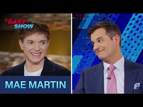 Mae Martin - “I’m a TV,” Stand-Up Comedy vs. Music & Embracing Earnestness | The Daily Show