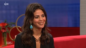 6.3K views · 90 reactions | Sie wurde bereits mehrfach ausgezeichnet und sie begeistert auf den Bühnen der Welt - Sopranistin Fatma Said im Talk über ihre Karriere, bevorstehende Konzerte und ihre zweite Leidenschaft, den Tango: https://1.ard.de/Fatma_Said | DAS! im NDR Fernsehen | Facebook