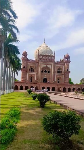 Safdarjung Tomb, built in 1754 in New Delhi