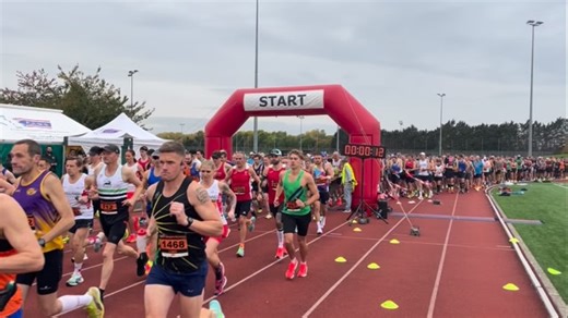 Start of today’s #Abingdon #Marathon in #Oxfordshire Search results on our website Shoot4Goal.com and #Athlinks #Chronotrack | Shoot4Goal