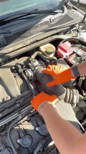 Radiator Replacement - Ford Taurus (2010-2019) 3.5L V6 in less than 60 seconds! #mechanic #ford