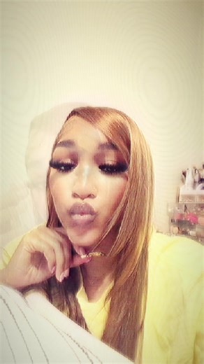 Idk but dat damn smirk 😏 😭😭 #viralvideo #drake #random | brazilian smirk