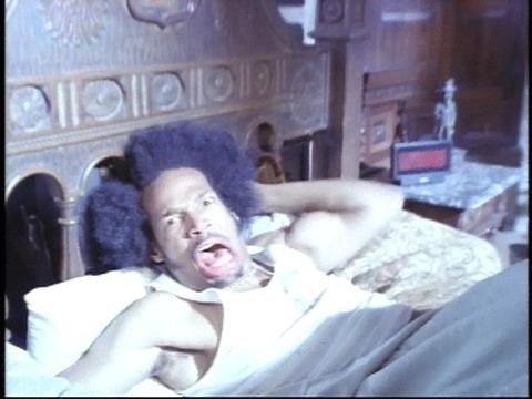 Scary Movie 2 (2001)