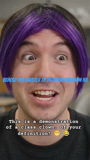 demonstrating a class clown the definition in psychology. 🤡 😂