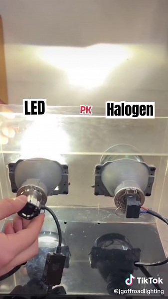 Led VS Halogen #headlightupgrade #headlightbulb #halogenlights #ledheadlight #aftermarketheadlight #automobilelighting #foryoupage #foryou #fypシ #parati