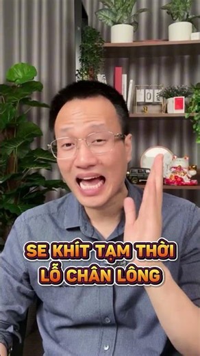 Does using ice help tighten pores? #shorts | Dr. Hieu