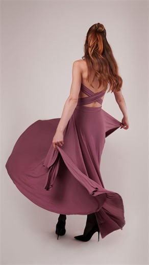 Mood Fabrics | Fabric & Sewing | Feeling festive but have “nothing to wear”? We’ve got you covered 🎁 ✨ 11 FREE Mood Sewing Patterns ✨ Timed calendar for every holiday... | Instagram