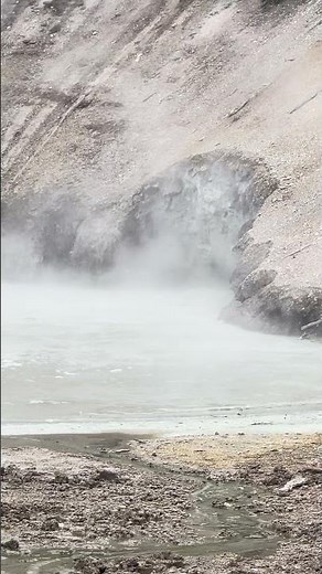 Mud Pods in Yellowstone National Park | Scenic Views | 4K