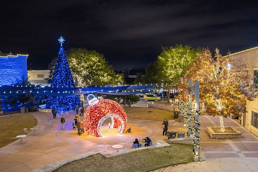 Downtown Round Rock is officially lit with holiday lights, live music through December