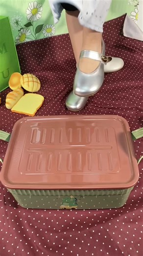 Top Sandals for Women: Stylish and Comfortable Picks