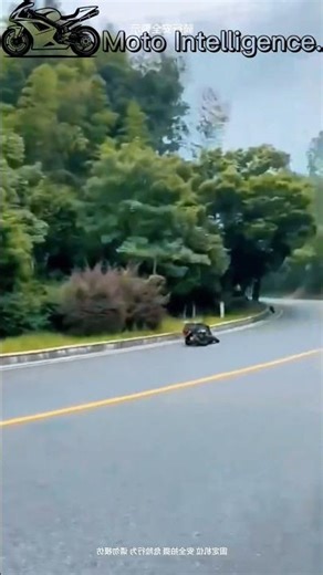 Heavy Crash Motorcycle Low Side in Corner #motorcycle #automobile #sportbike #smartphone #bikelife