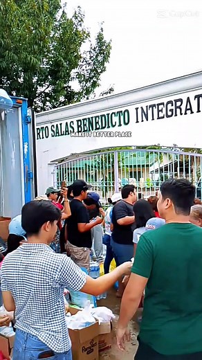 boss Nikee Montalvo madamo gid nga salamat sa inyo bulig sa pamuluyo nga na apektohan sang bagyo boss ah..dako gid ni nga bulig para sa ila full package gid dala niyo sa ila godbless gd sa inyo team kag sa inyo family boss🙏🥰 | Wacky Polo