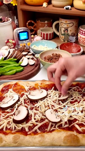 Focaccia Pizza Night: Fluffy and Delicious Recipe