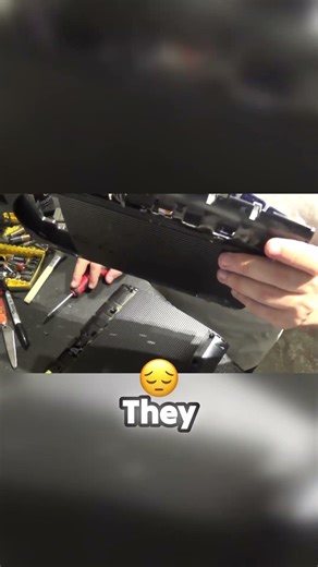 That tiny plastic gear ruins entire consoles. 🤯