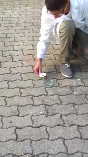 Natrium-Wasser-Reaktion (Explosion)