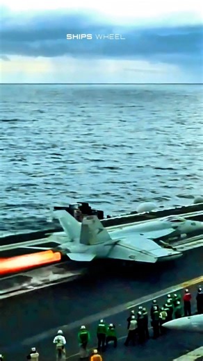 🔊 VOLUME UP! 0 to 165 MPH in 2 Seconds! 😱 F/A-18E Super Hornet Nuclear Catapult Launch on USS Truman