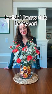 550K views · 2K reactions |  How to make Citrus Centerpiece for spring! Create a unique and beautiful spring centerpiece with citrus slices and simple flowers! #orange #homedecor #flowers #crafting #floraldesign | Jeff & Lauren | Facebook