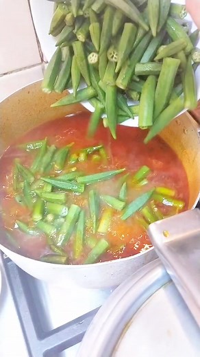 How to Cook Okra in Arabic Style: Bamia Recipe