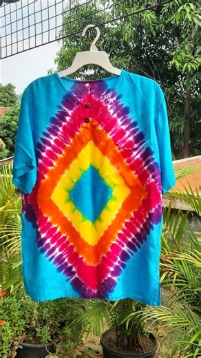 How to Tie-Dye a Rainbow Diamond Pattern! 💎🌈 #tiedye