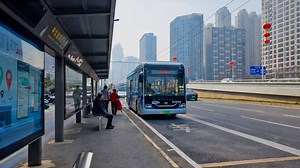 China Modern Bus Stop Infrastructure