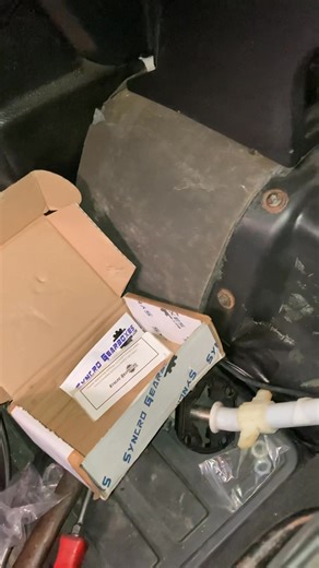 Getting a Slickshift short shifter from Syncro Gearboxes fitted to this 6 Speed Defender TDCI. This upgrade helps by reducing sloppiness and minimising travel, as well as neatening shifts giving smoother gear changes. . . . #ALSERVICES #LandRoverDefender #landroverspecialist #dorset #shortshift #slickshift #puma #defenderpuma #defender #gearbox #upgrade #modified #shifter | A L Services