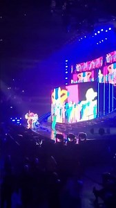 Little Mix - Break Up Song (Confetti Tour live in London)