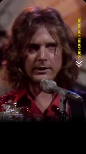 The Midnight Special on Instagram: "Hey Mr Tambourine Man, play a song for me 🎶👋 The Byrds live on The Midnight Special - full performance on our YouTube 📺 Wear your love for TMS on your sleeve and shop our exclusive merch NOW via link in bio. #themidnightspecial #thebyrds #70smusic"