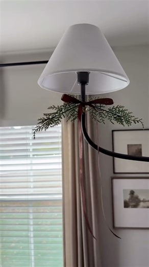 Lyndee and Alex| DIY + home decor on Instagram: "✨Easiest Christmas Swag DIY ✨ Come DIY Christmas Swags with me using these 3 products 🫶🏻 Comment SHOP below to receive a DM with the link to this post on my LTK ⬇ https://liketk.it/5y5xl #ltkhome #ltkholiday #ltkseasonal #neutralhome #home #homedecor #neutralhomedecor #christmas #christmastime #christmasiscoming #christmasmagic"