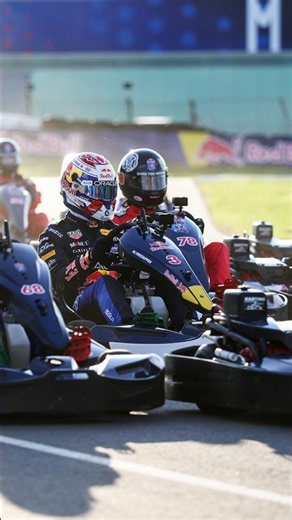How Max Verstappen overtakes 100 karts 🏎️ #f1 #karting #maxverstappen