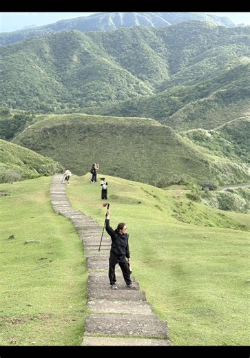 Taoyuan Valley Hike in Taiwan: A Scenic Adventure with Friends 🏔️