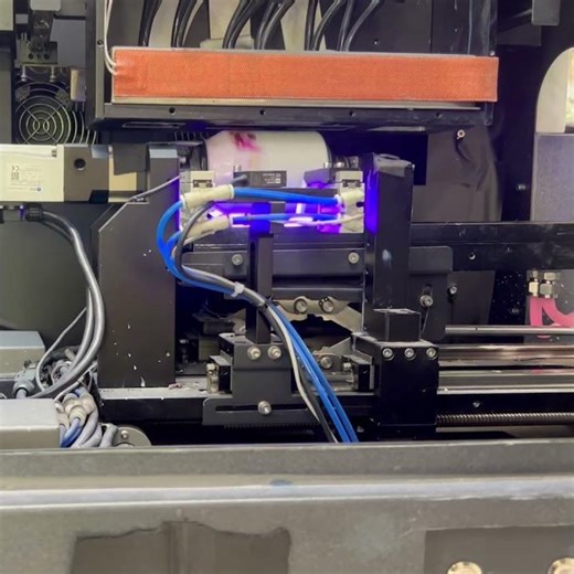 Printing cans with a UV printer is so simple.Professional UV Cylinder Printer Manufacturer- Dacen