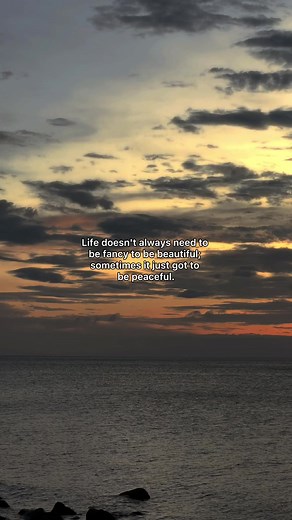 Quotes for a Peaceful Life | Calm Thoughts and Sunset Views