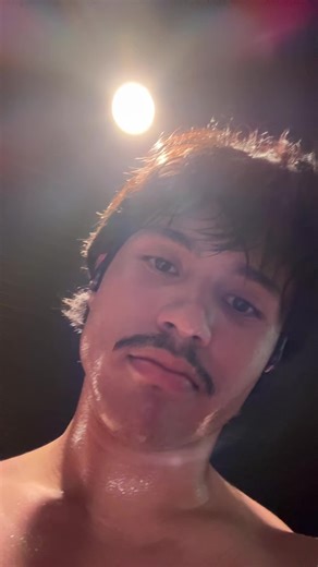 Juan (@juantriestolift)’s videos with original sound - ₊⊹