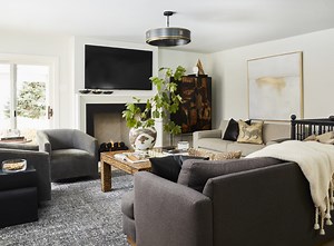 This modern remodel on an 80’s rambler is gorgeous! Here’s how you can do it too…