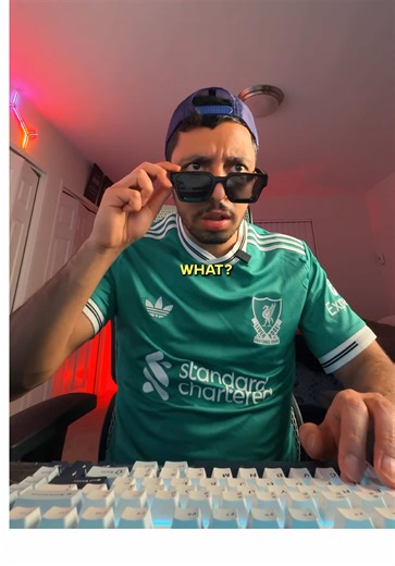 Transparent Taskbar! ✅ #tech #windowsapps #software #windows11customization #microsoft