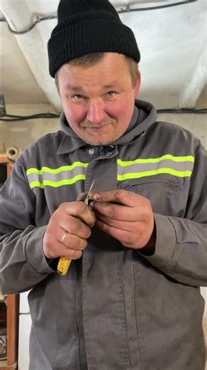 Everyone wrote it off and we repaired it 🤌💪 #carrepair #oldcar #garagedays #DIY #carhistory