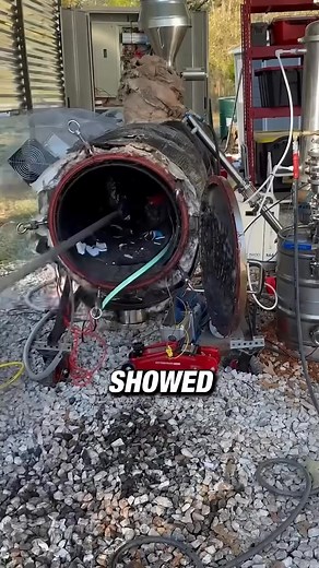 Plastic Waste Into Gasoline 🤯 #reelschallengereelschallenge #reelsvideoシ #fypシ゚viralシfypシ゚viralシalシ #fyoupageシ #viralreelsfacebook | 𝙝𝙖𝞺𝞺𝙞𝙣𝙣𝗲𝙨𝙨