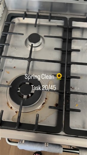 Spring Clean 🌻 Task 20/45 What a difference a little time and effort can get you! Ticking off another task to start another busy week! #organisedmum #organisedhome #getorganised #cleanhome #cleaningmotivation #cleaning #cleaningroutine #springclean | The Organised Everyday Mum