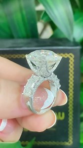 6.7K views · 127 reactions | Nhẩn xoàn đai 6 viên Emerald Kiểm Định GIA 4li2,4l3 color D-E- F. Viên chủ tặng nhân tạo 15 li MSN0129 ————————————————  NGUYEN BAO CHAU JEWELRY & DIAMOND ❌❌ Không chốt hàng qua Zalo hay bất kỳ trang cá nhân nào khác. * Địa chỉ: 214 Nguyễn Trãi, Nguyễn Cư Trinh, Q.1 - Tp. Hcm * Hotline : 0933.88.7779 | Nguyễn Bảo Châu Jewelry & Diamond | Facebook