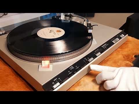 TECHNICS SL-3300 Fully Automatic Direct Drive Turntable