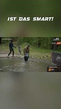 Dry feet thanks to a garbage bag! Sack race through the ditch | Ultimate Run