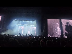 Avenged Sevenfold - Chapter Four(live)