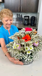 5M views · 47K reactions | Easy DIY Money Bouquet  Graduation Gift Ideas | Getti | Facebook