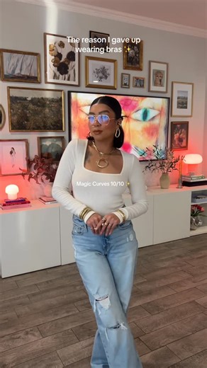 Magic Curves® on Instagram: "@nea.in.wonderland rocking Magic Curves like they were made for her (spoiler: they were) ✨"